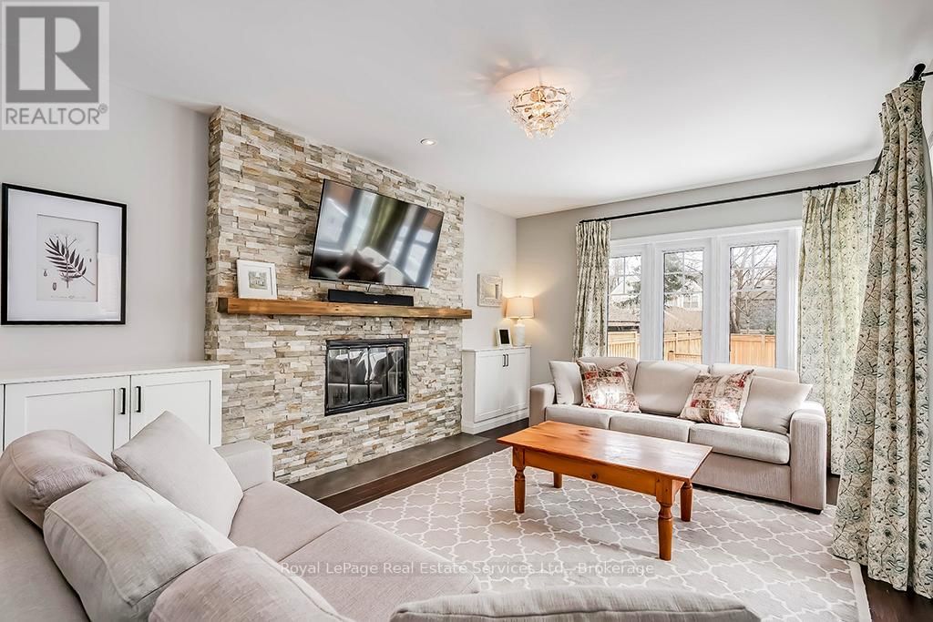 247 ALLAN STREET Image 6