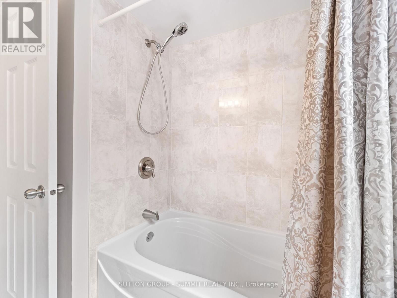 5726 TAYSIDE CRESCENT Image 42