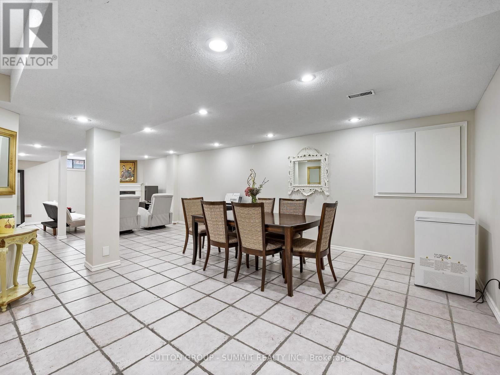5726 TAYSIDE CRESCENT Image 43
