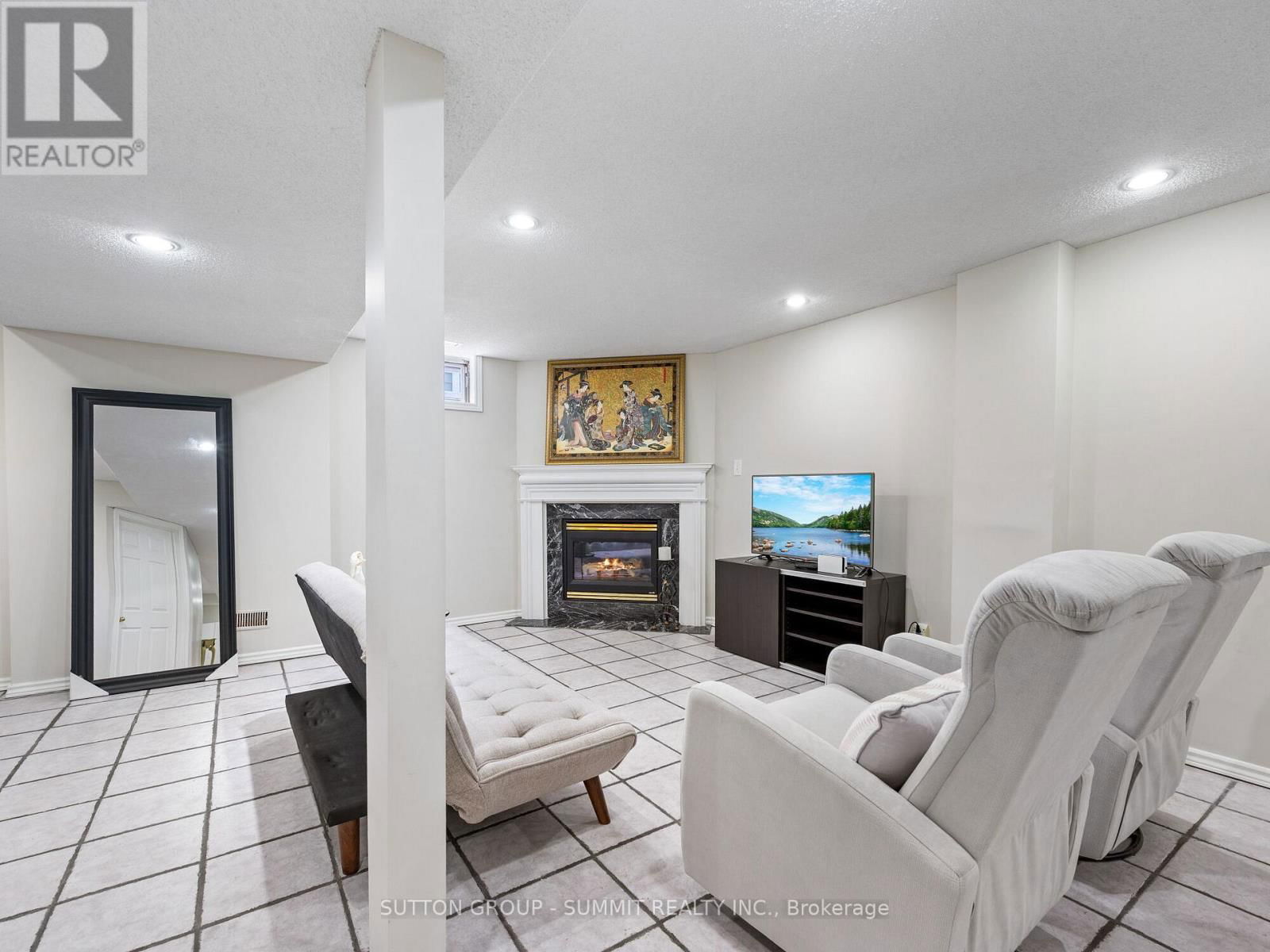 5726 TAYSIDE CRESCENT Image 44