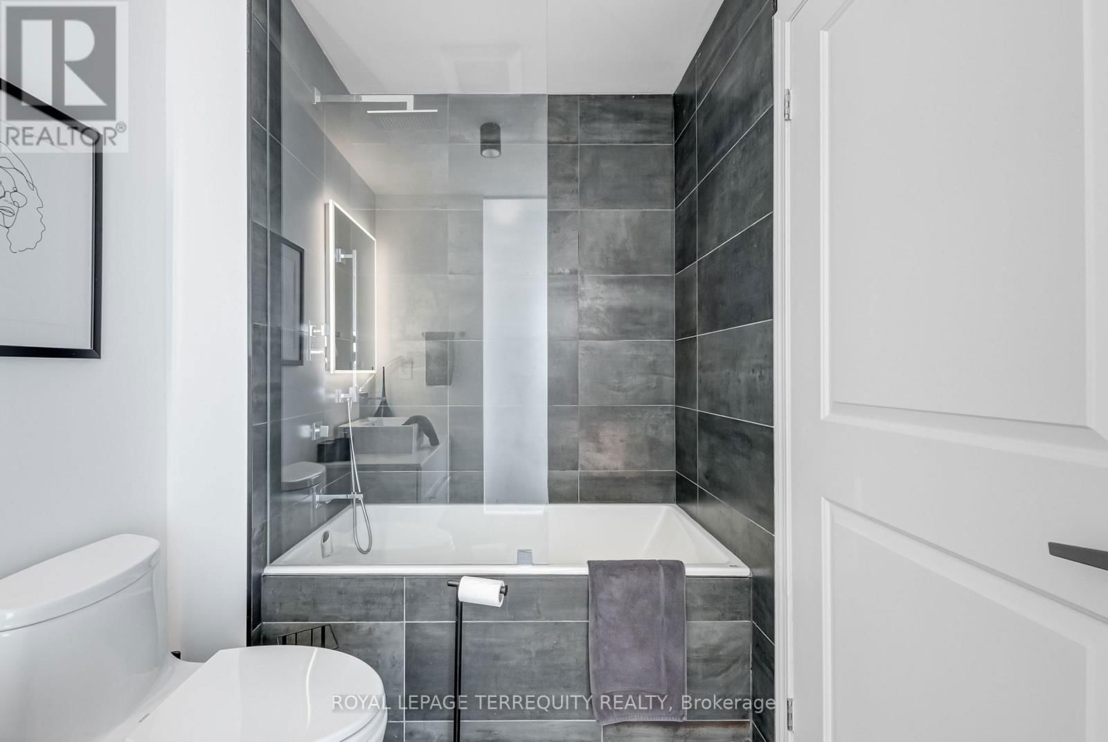 1210 - 15 WINDERMERE AVENUE Image 25