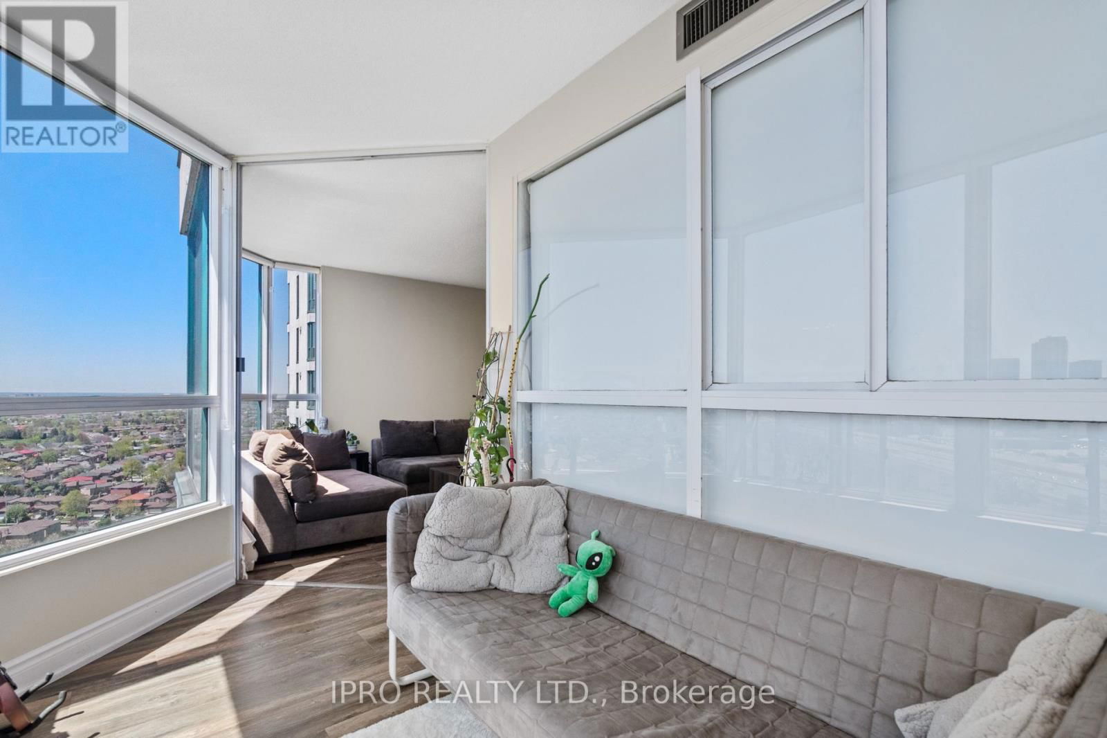 2106 - 4460 TUCANA COURT Image 21