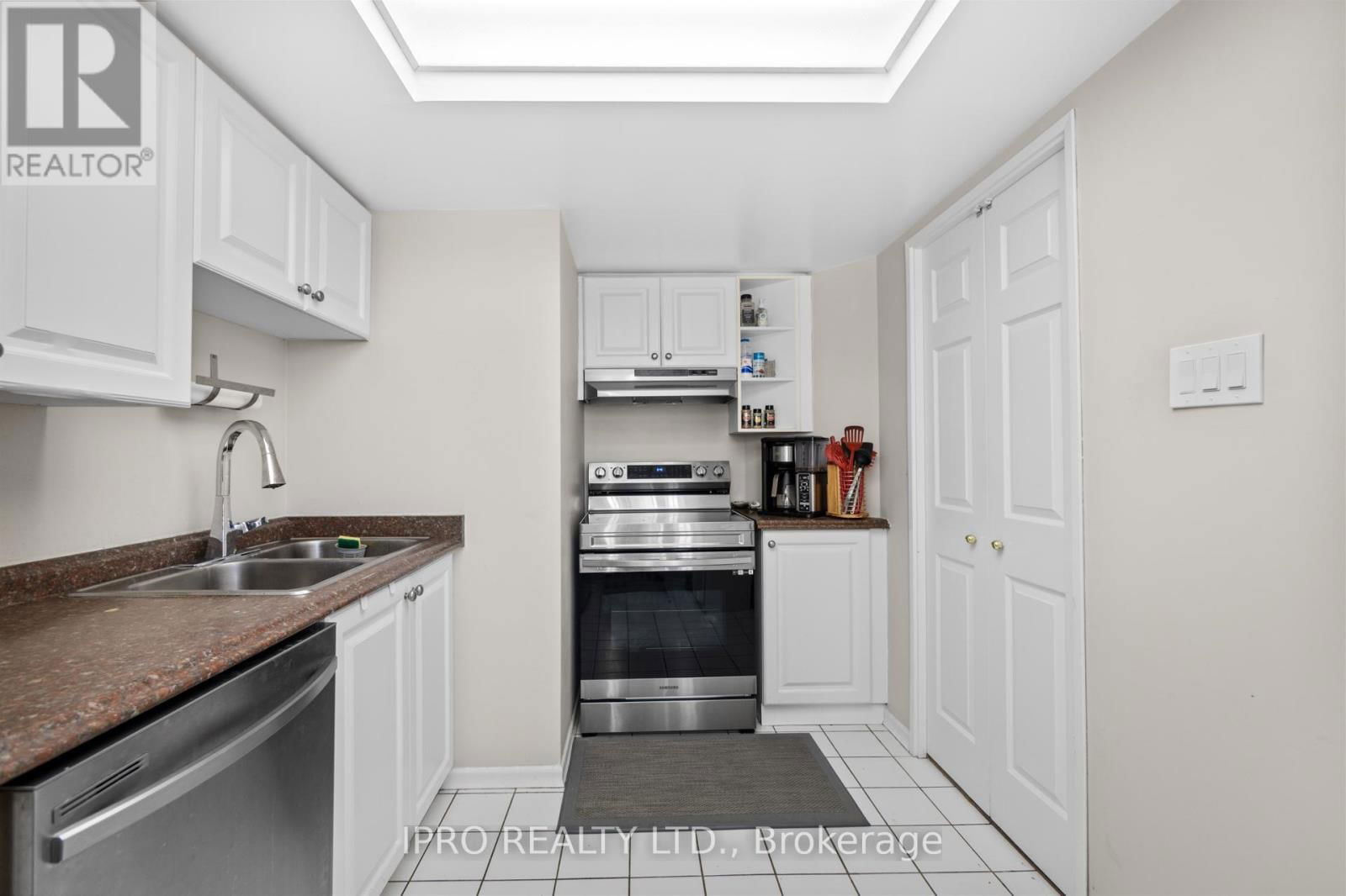 2106 - 4460 TUCANA COURT Image 23