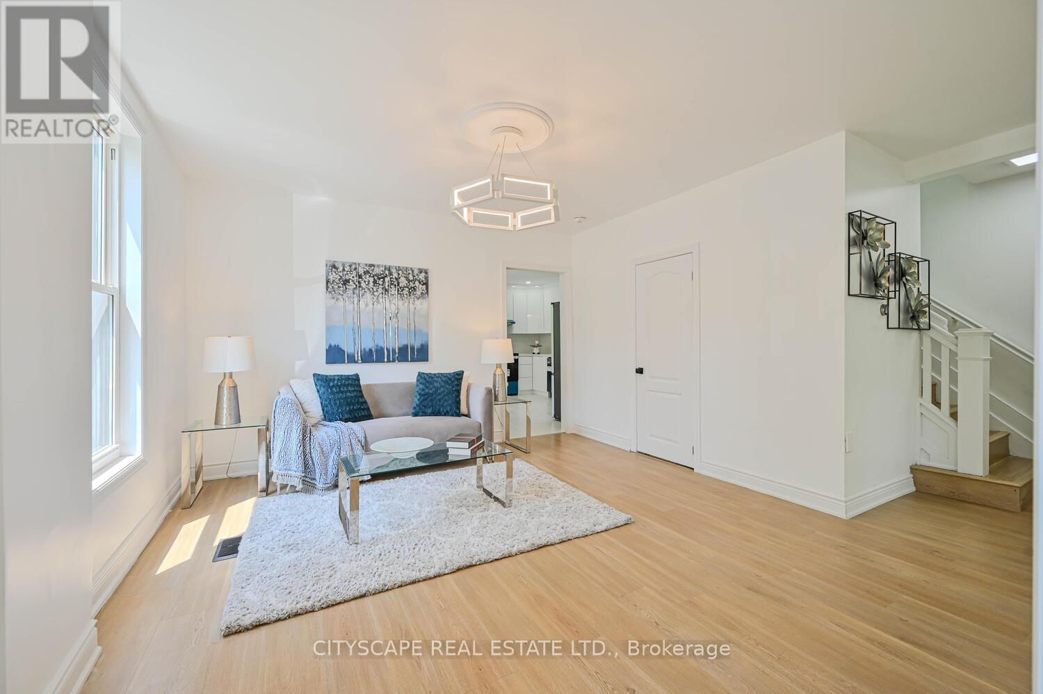 54 DAYFOOT DRIVE Image 13