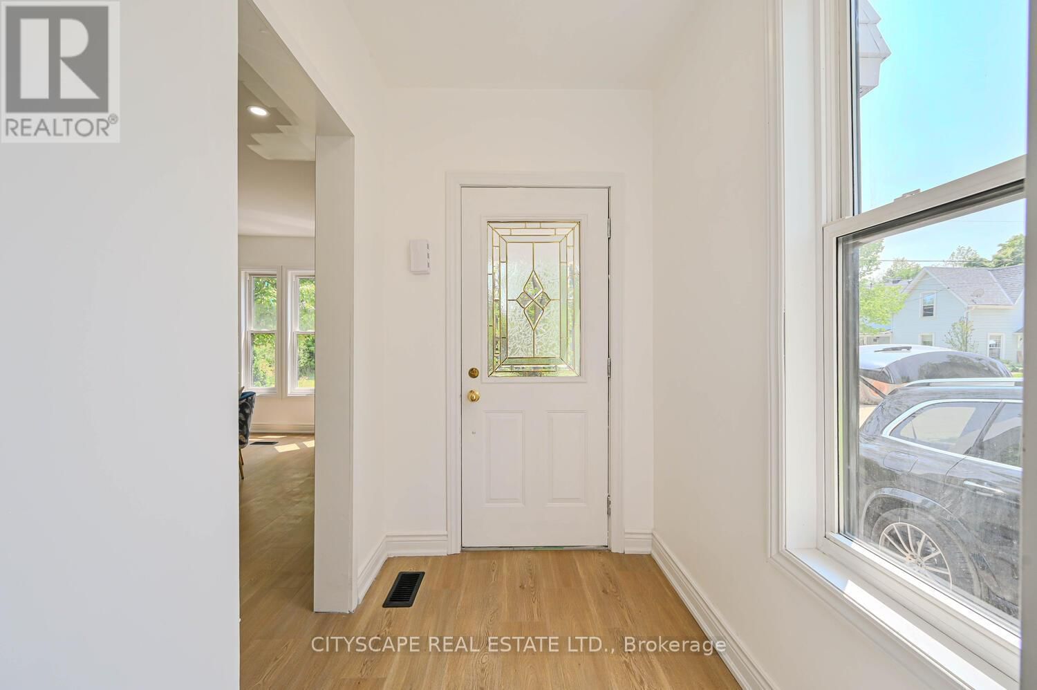 54 DAYFOOT DRIVE Image 2
