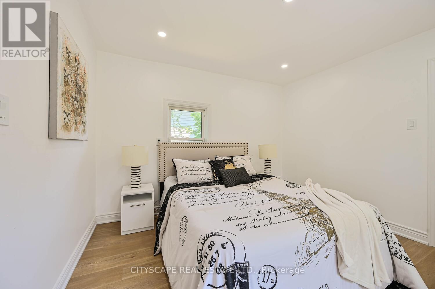 54 DAYFOOT DRIVE Image 22