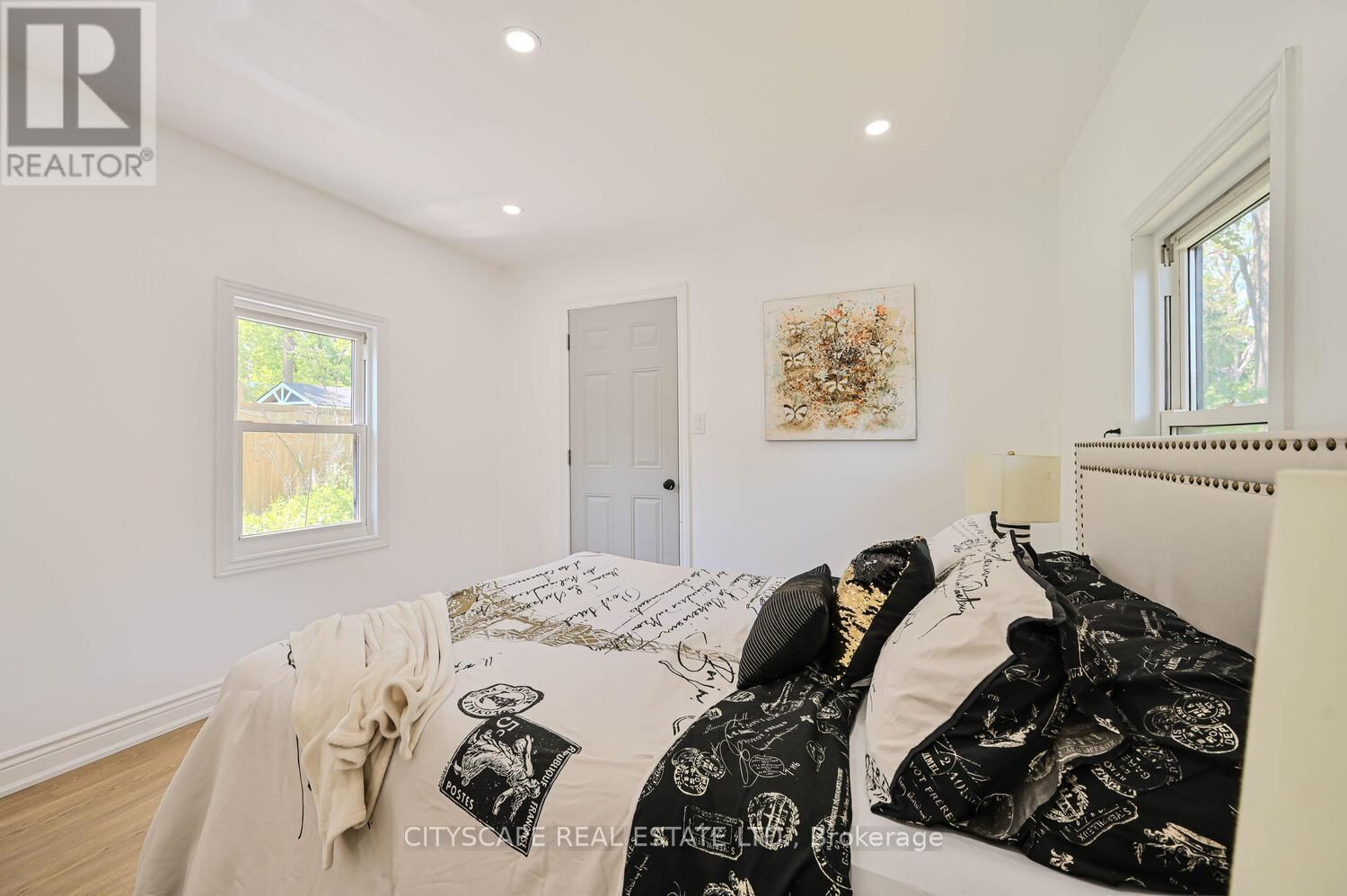 54 DAYFOOT DRIVE Image 23