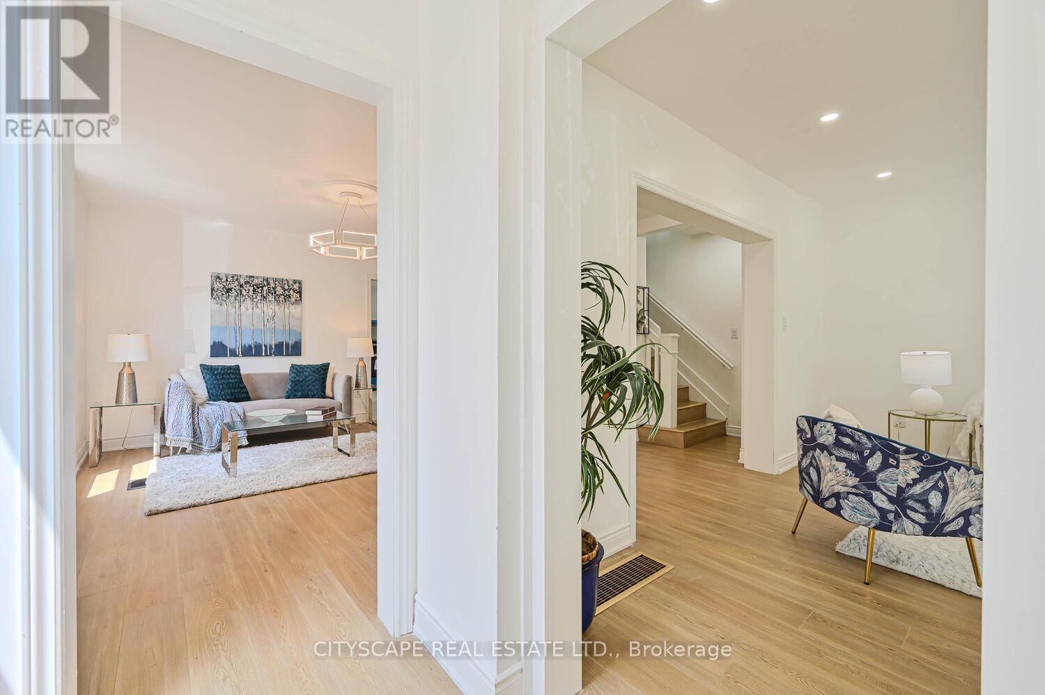 54 DAYFOOT DRIVE Image 3