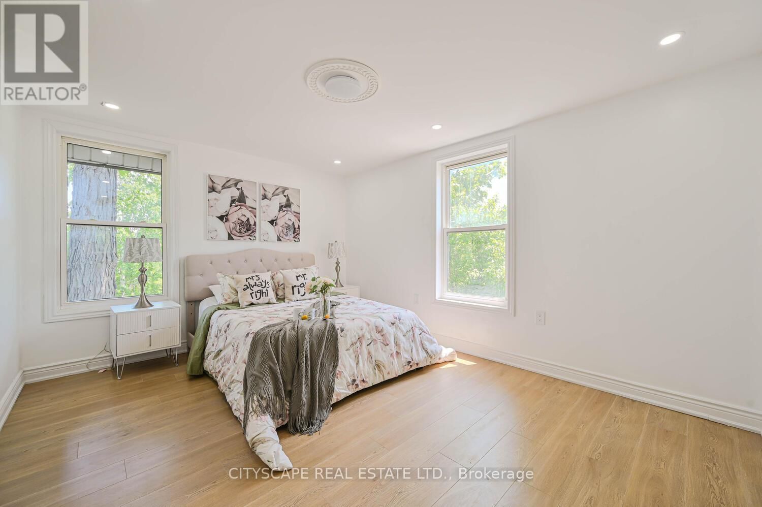 54 DAYFOOT DRIVE Image 33