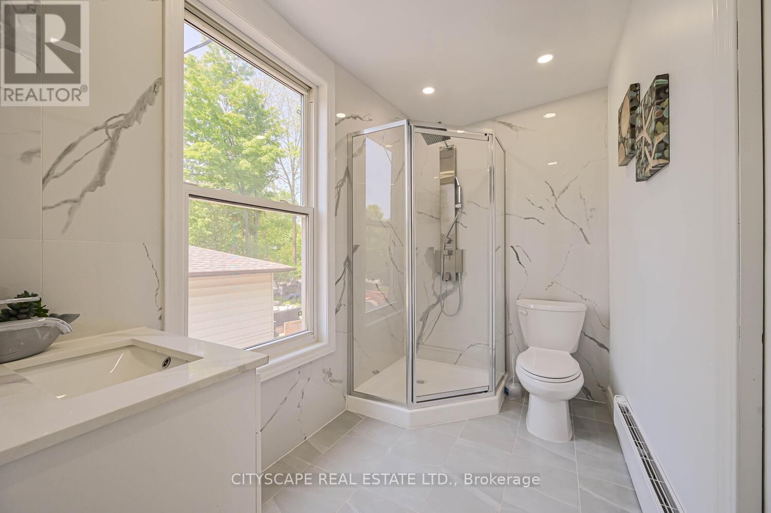 54 DAYFOOT DRIVE Image 41