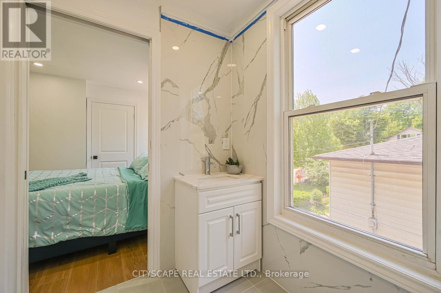 54 DAYFOOT DRIVE Image 42