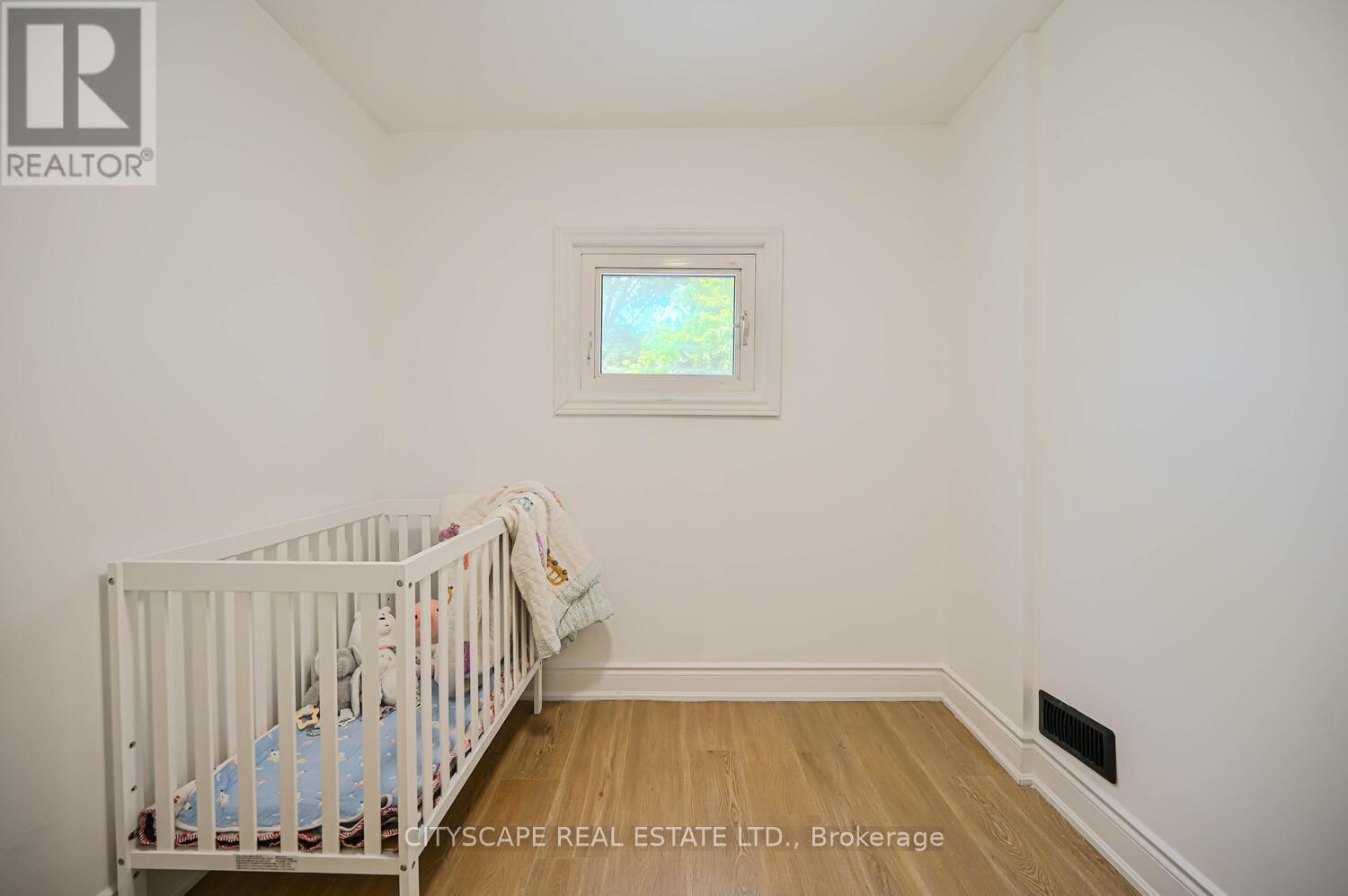 54 DAYFOOT DRIVE Image 44