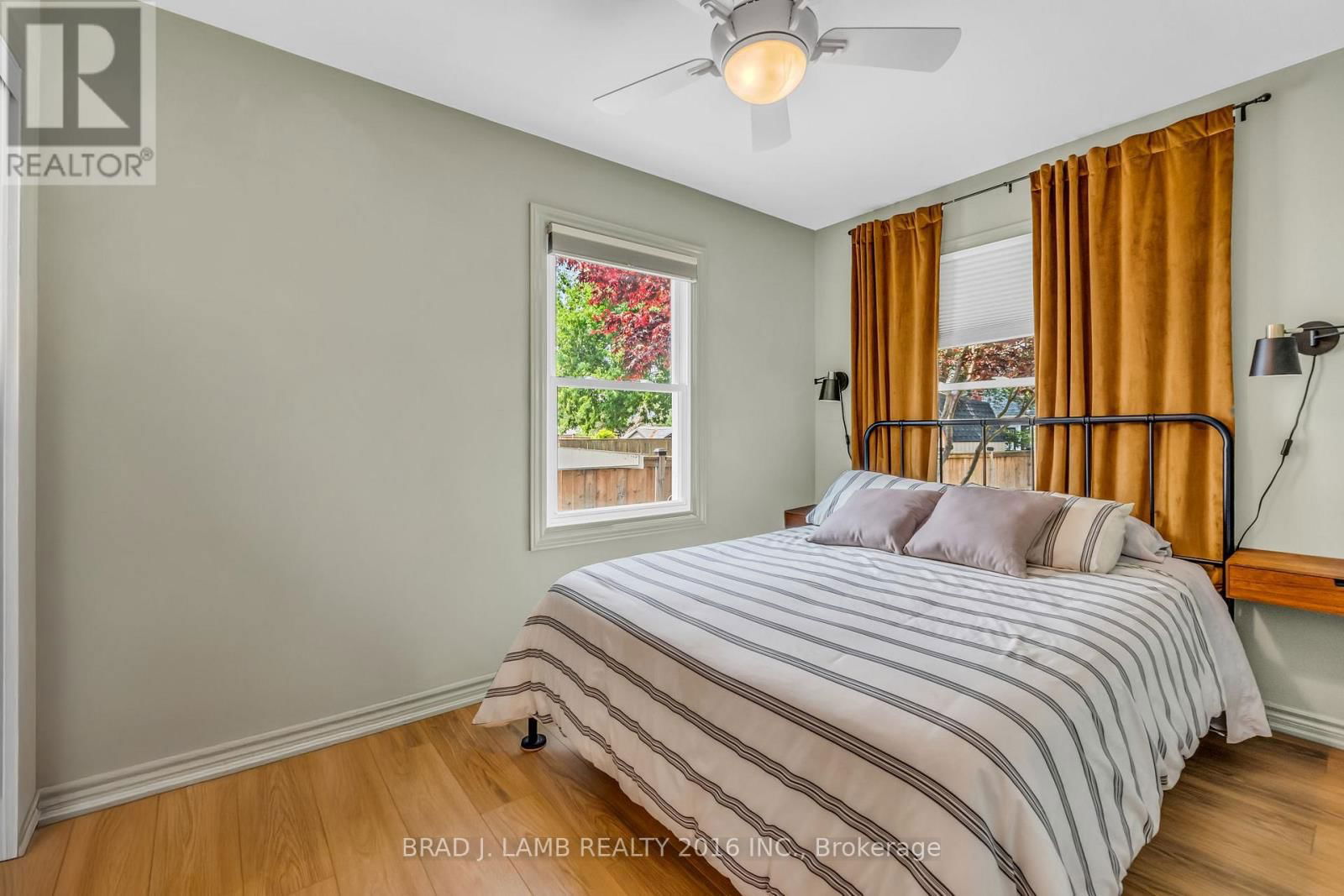 794 THE QUEENSWAY Image 7