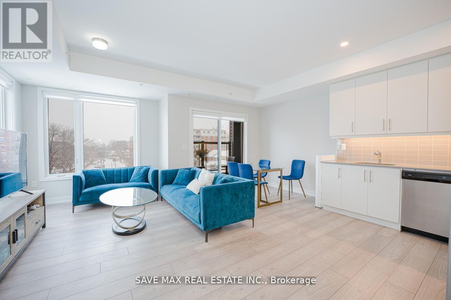 2 - 3472 WIDDICOMBE WAY Image 3