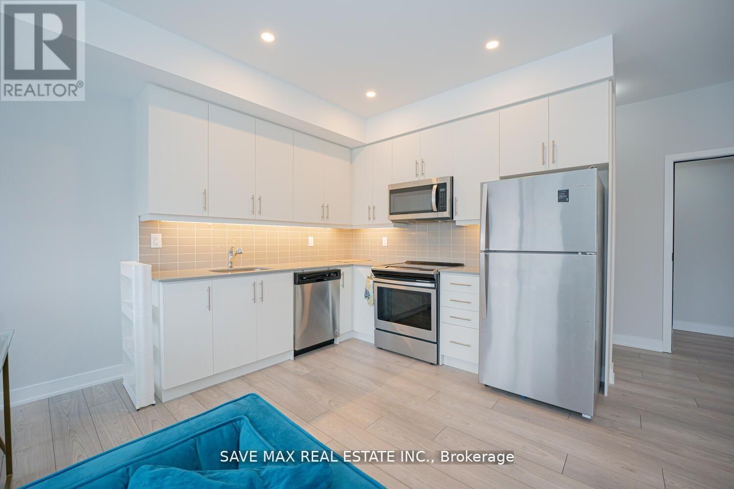 2 - 3472 WIDDICOMBE WAY Image 7