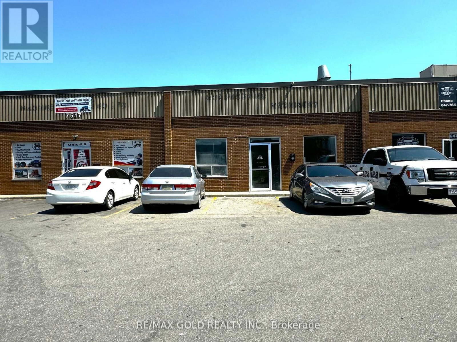 #10 - 7517 BREN ROAD Image 1