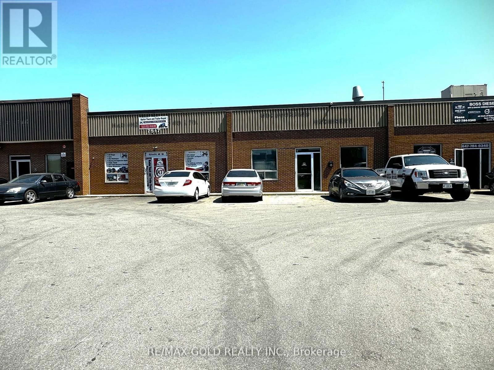 #10 - 7517 BREN ROAD Image 2