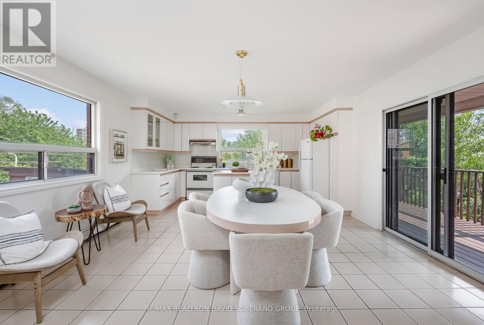 53 FLAMBOROUGH DRIVE Image 16