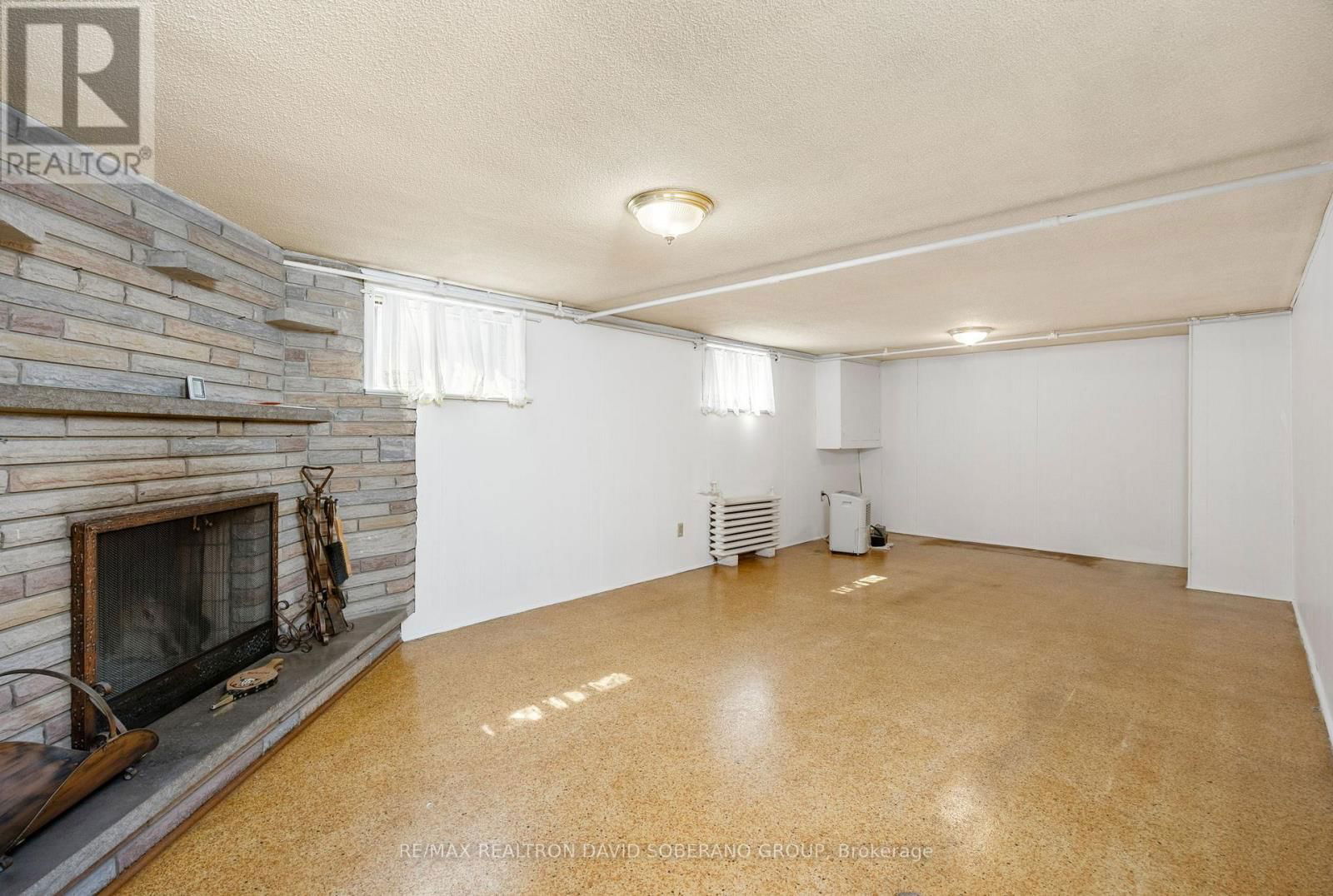 53 FLAMBOROUGH DRIVE Image 25