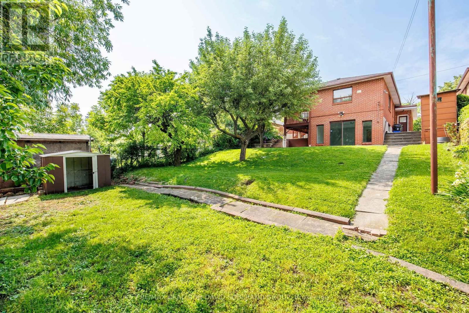 53 FLAMBOROUGH DRIVE Image 37