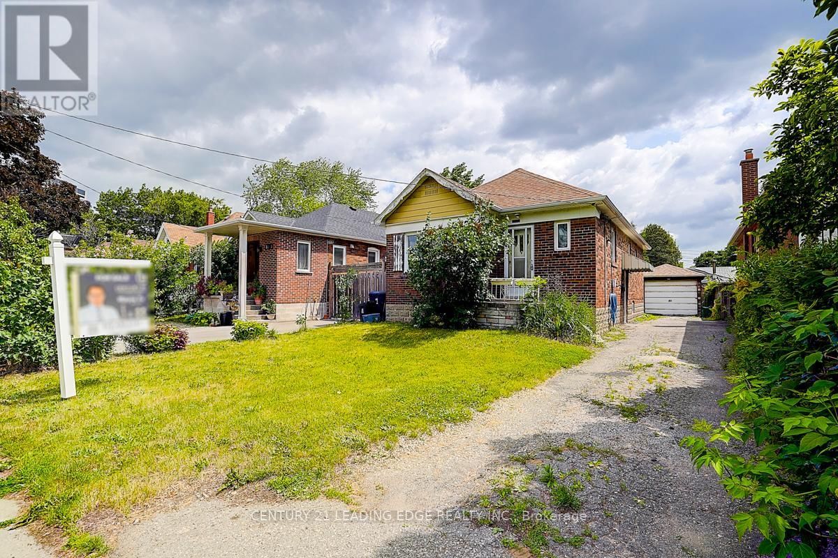 1173 ISLINGTON AVENUE EAST Image 1