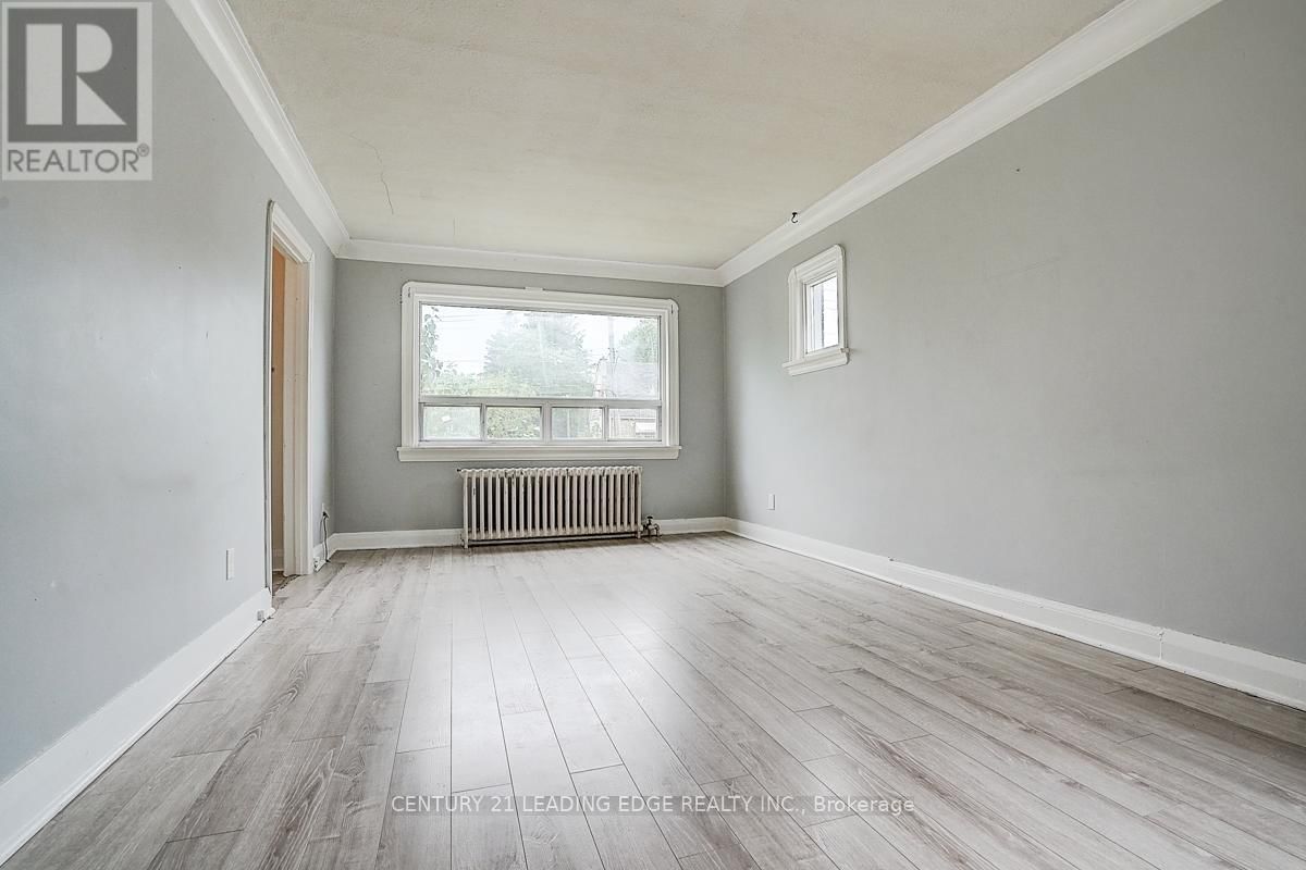 1173 ISLINGTON AVENUE EAST Image 17