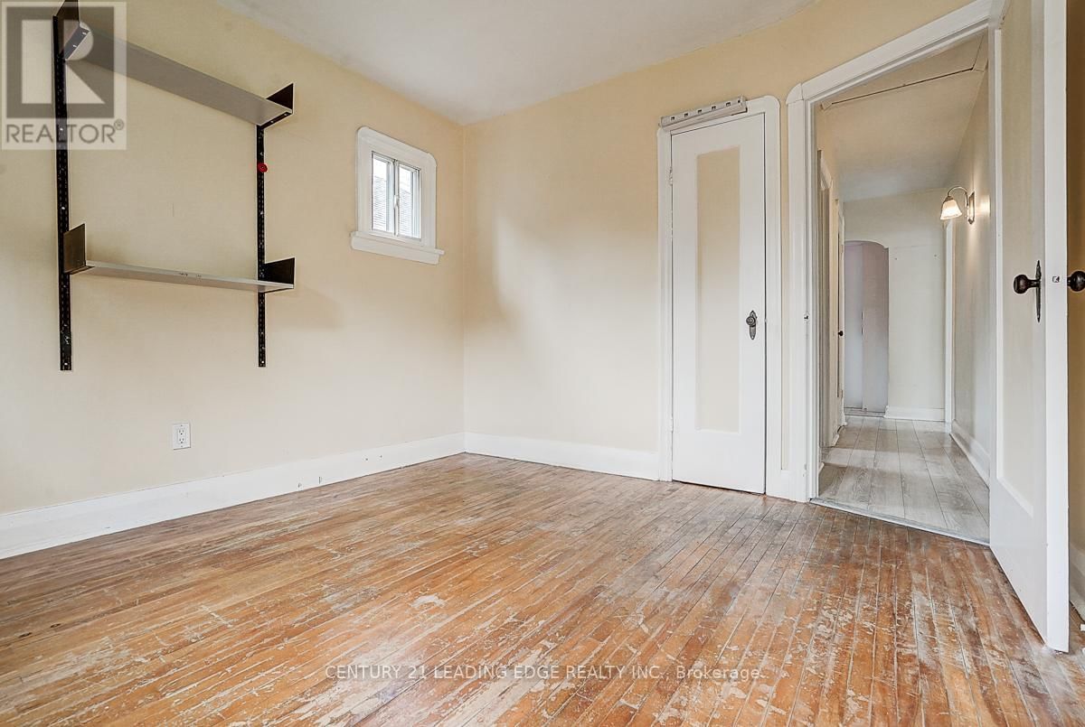 1173 ISLINGTON AVENUE EAST Image 28
