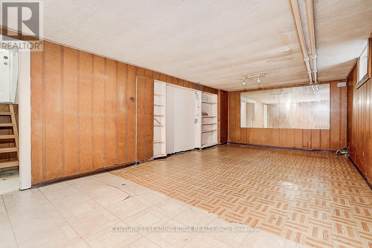 1173 ISLINGTON AVENUE EAST Image 31