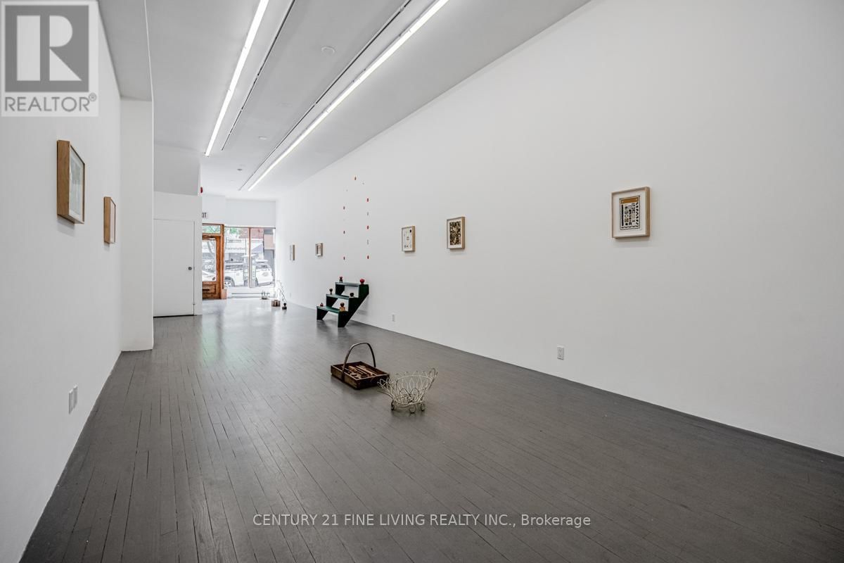 3048 DUNDAS STREET WEST Image 10