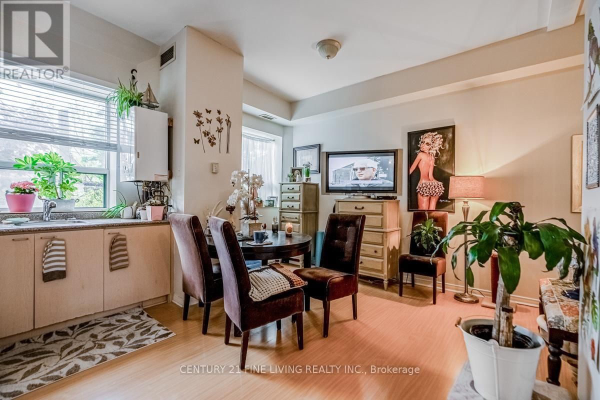 3048 DUNDAS STREET WEST Image 21