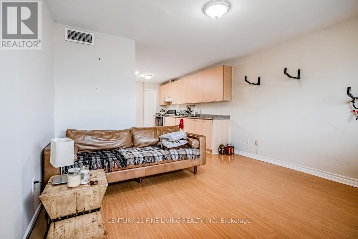 3048 DUNDAS STREET WEST Image 29