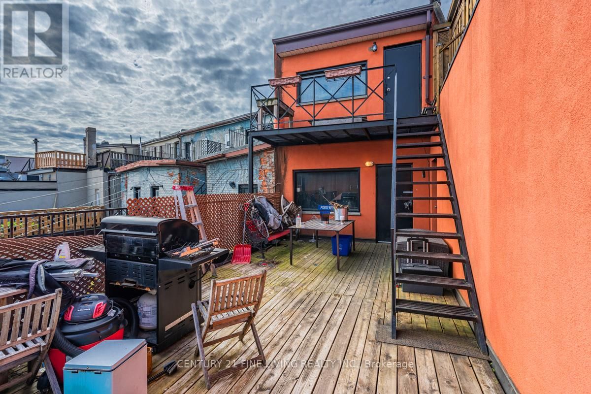 3048 DUNDAS STREET WEST Image 36