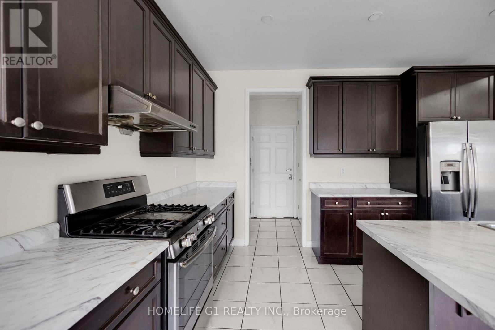 158 THORNBUSH BOULEVARD Image 12