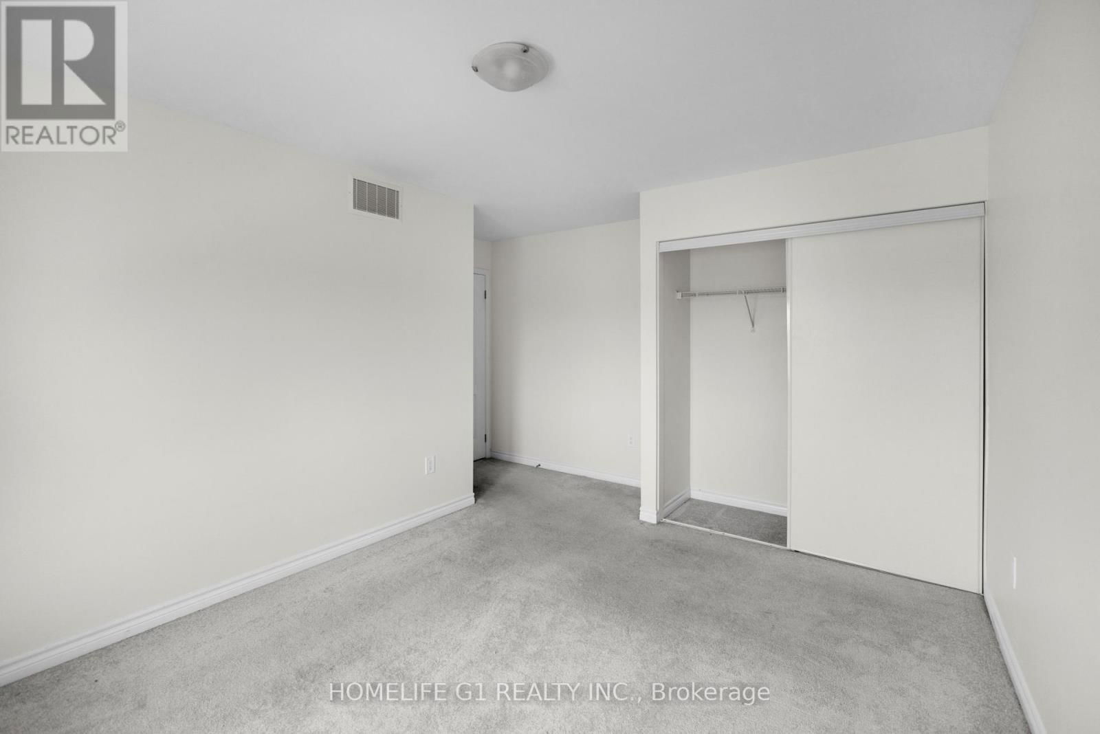 158 THORNBUSH BOULEVARD Image 23