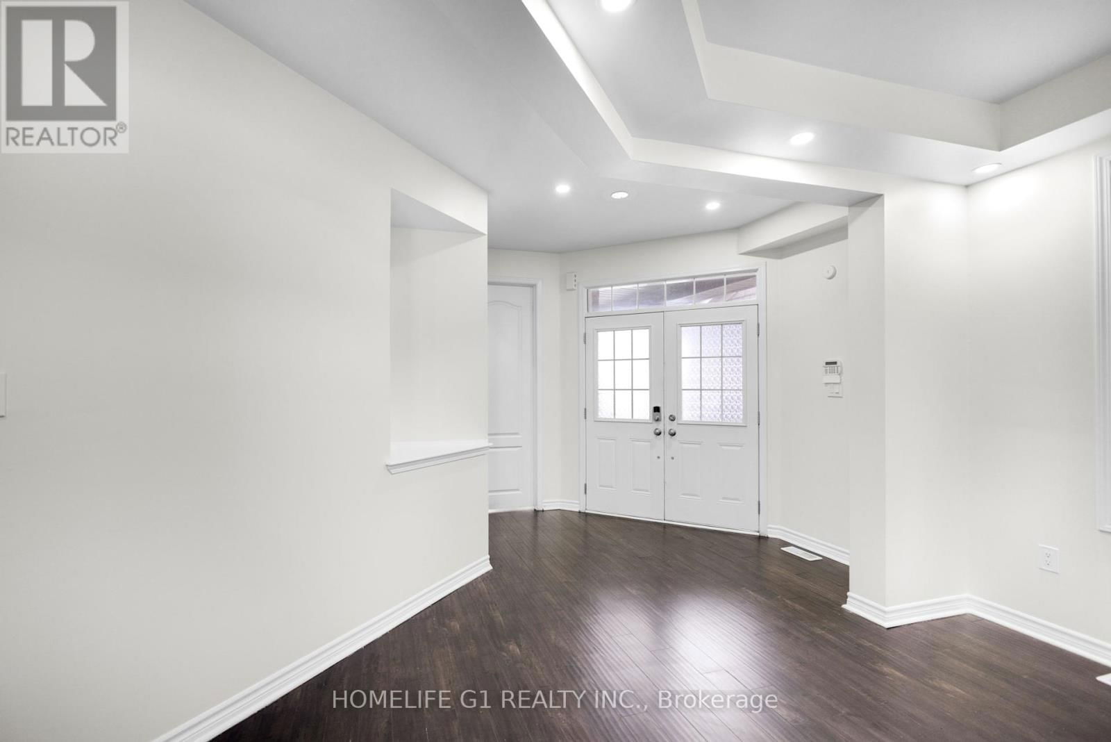 158 THORNBUSH BOULEVARD Image 4