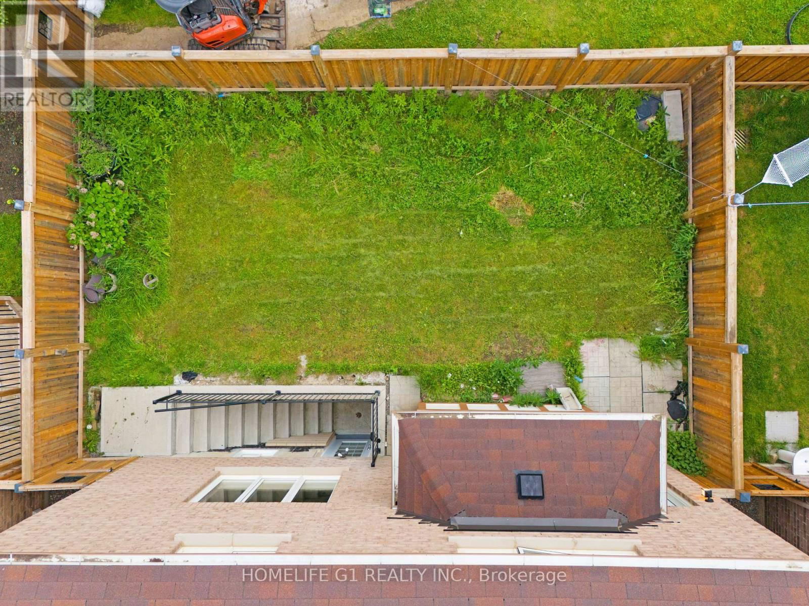 158 THORNBUSH BOULEVARD Image 42