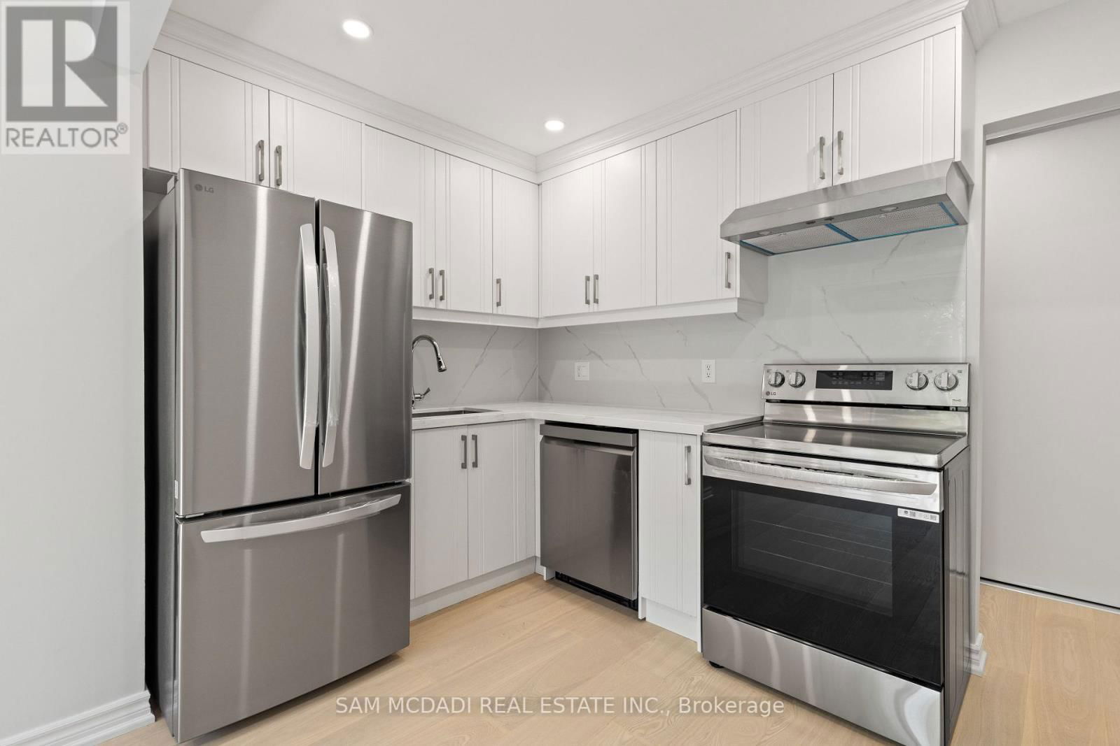 39 - 3500 SOUTH MILLWAY Image 8