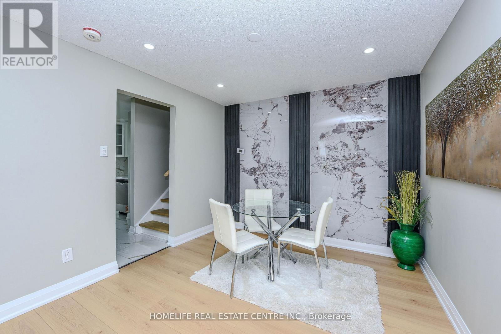 37 NEWLYN CRESCENT Image 10