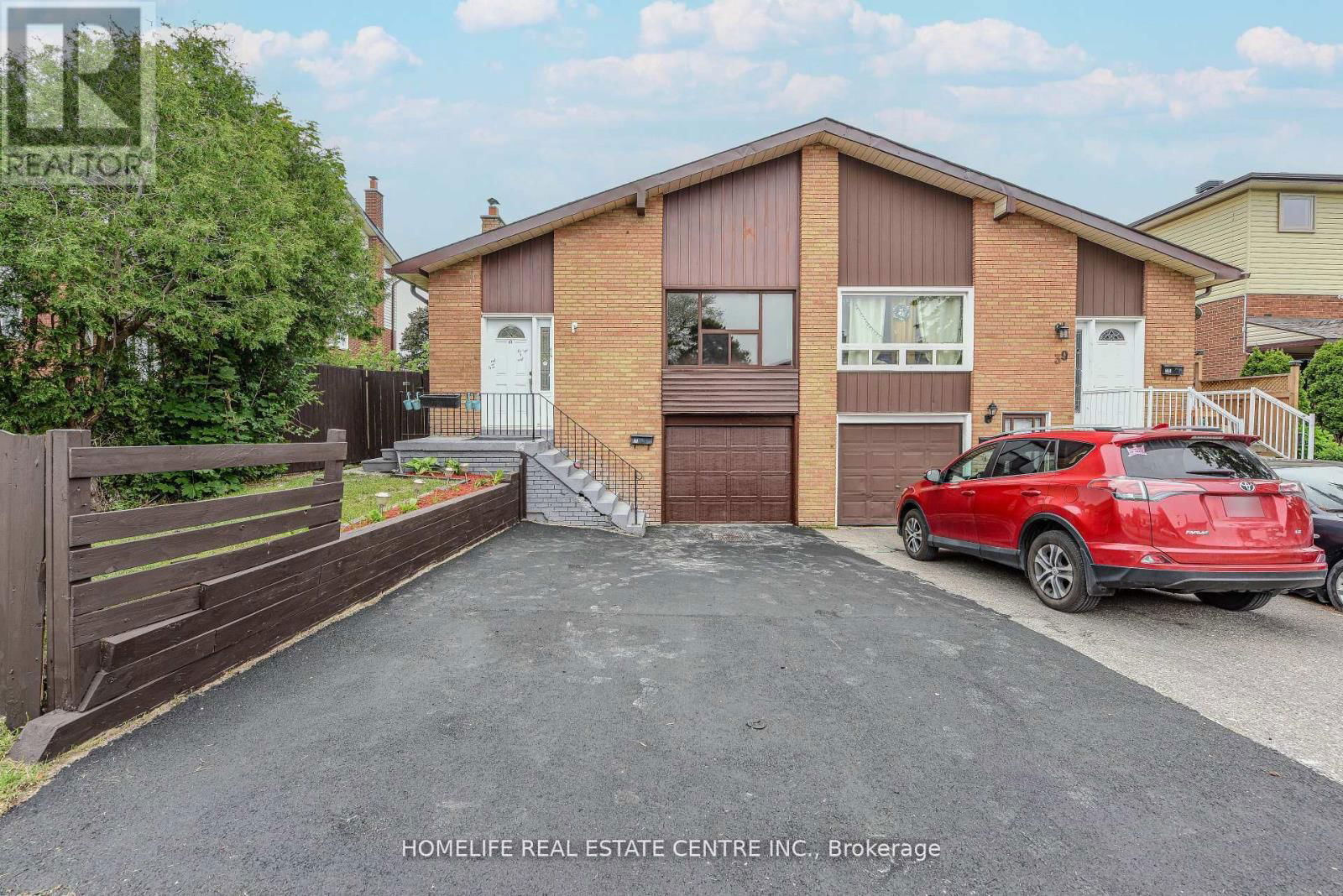 37 NEWLYN CRESCENT Image 2