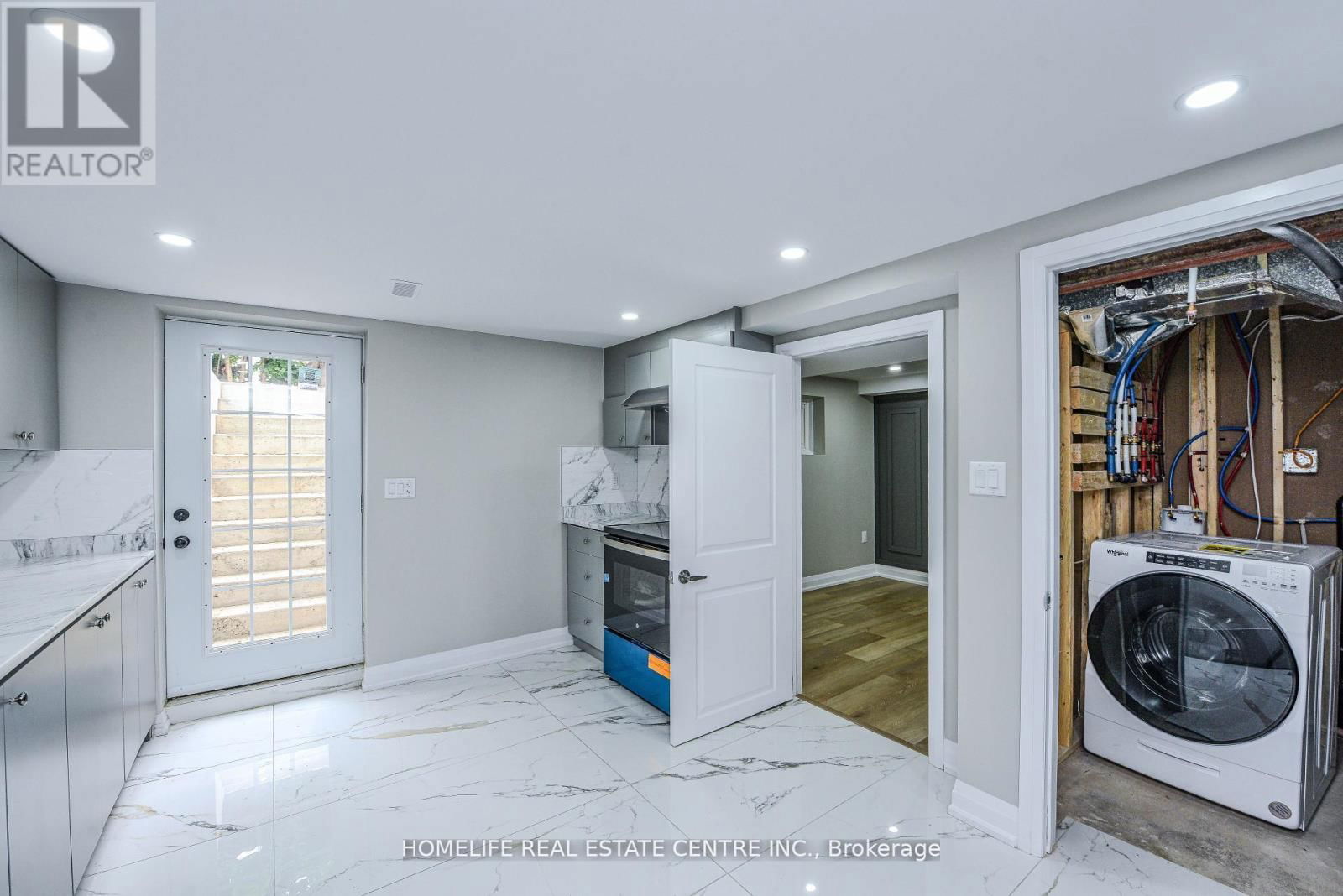 37 NEWLYN CRESCENT Image 33