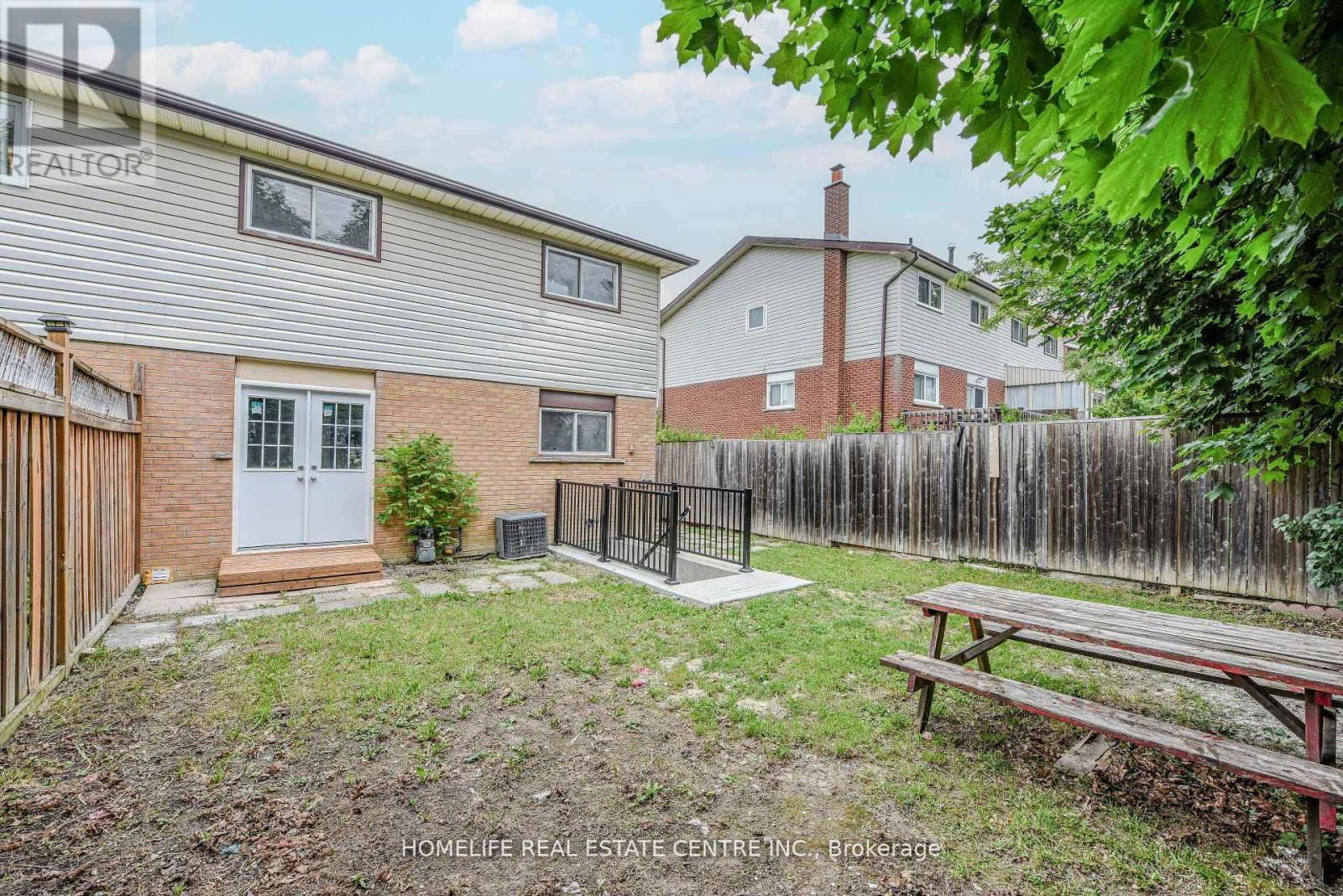 37 NEWLYN CRESCENT Image 42