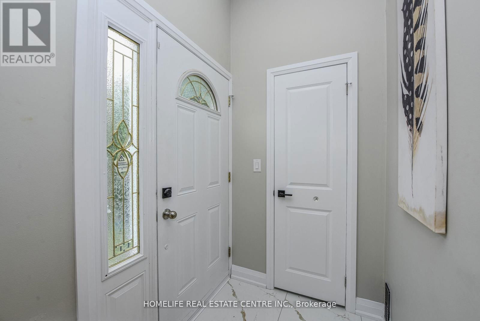 37 NEWLYN CRESCENT Image 5
