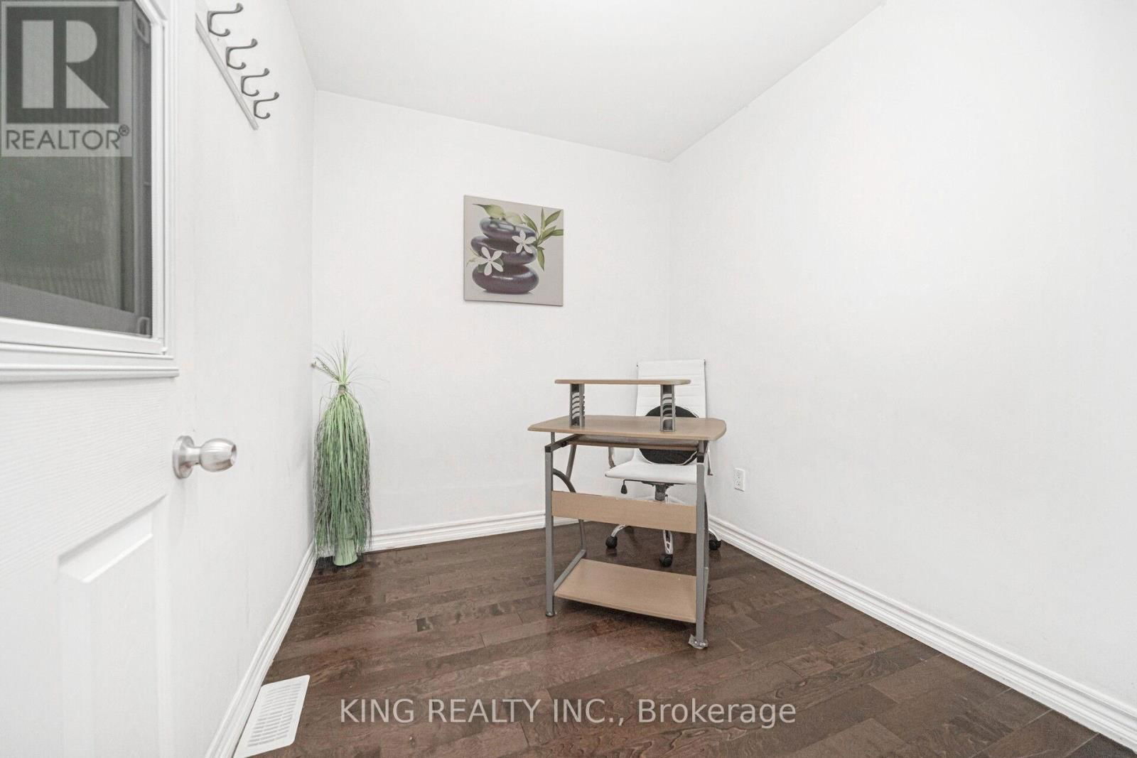 26 DAVENPORT CRESCENT Image 39