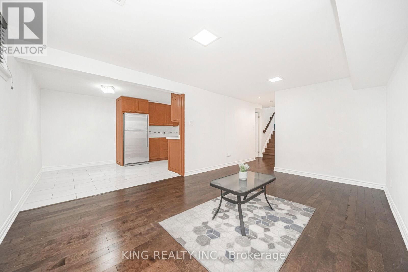 26 DAVENPORT CRESCENT Image 42