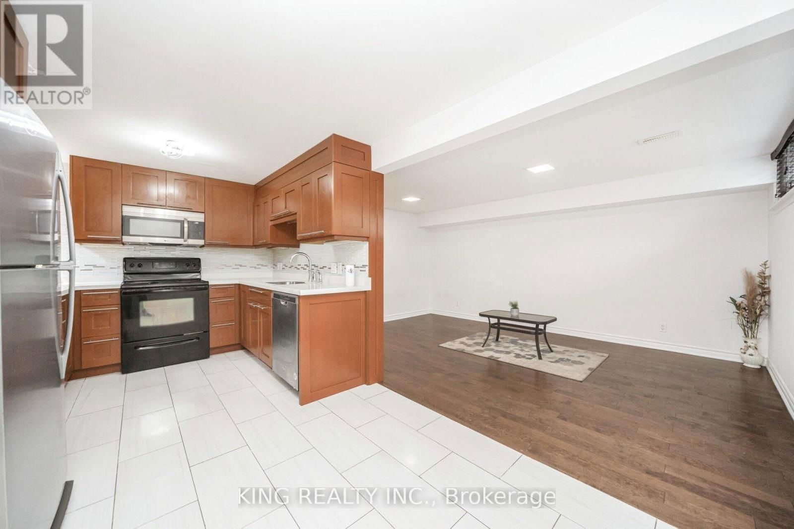 26 DAVENPORT CRESCENT Image 44