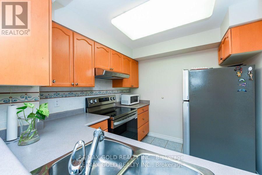 2411 - 100 BURLOAK DRIVE Image 10