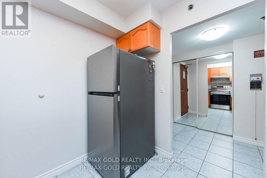 2411 - 100 BURLOAK DRIVE Image 13