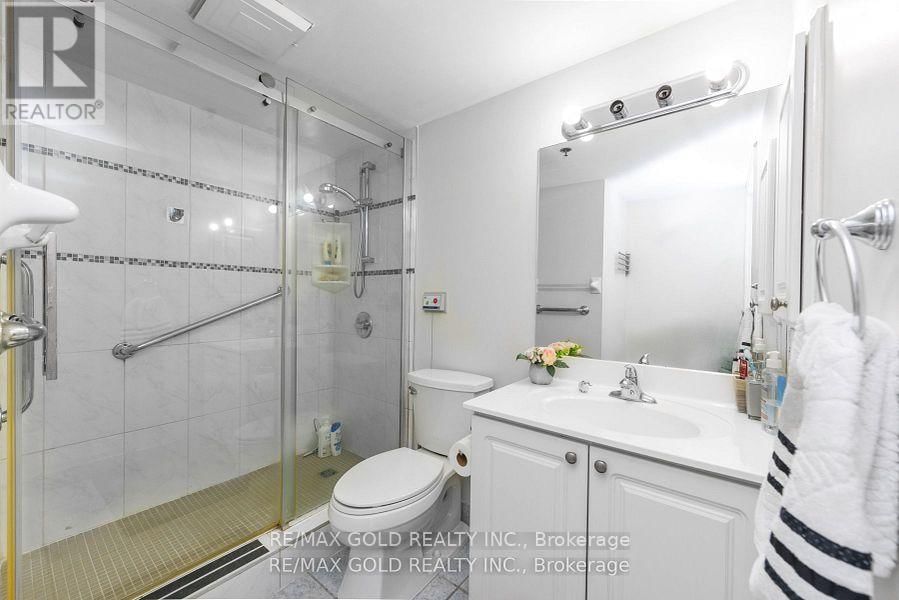 2411 - 100 BURLOAK DRIVE Image 14