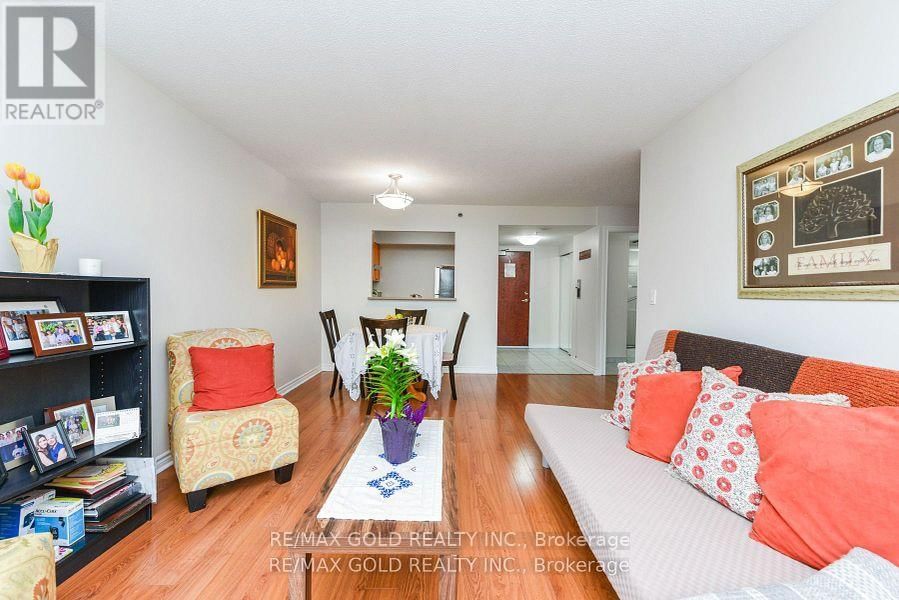 2411 - 100 BURLOAK DRIVE Image 17