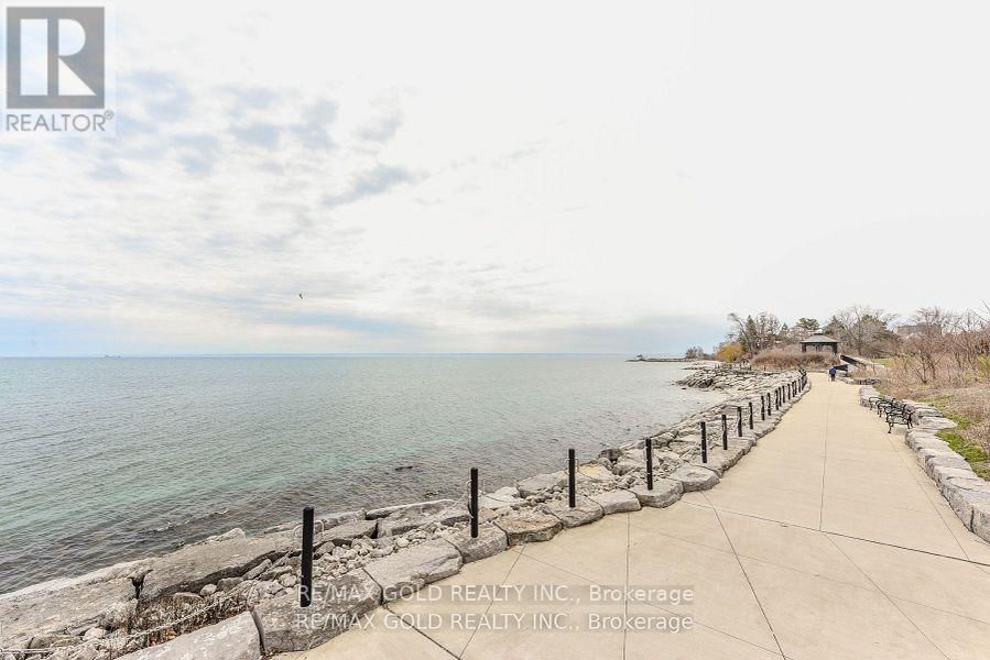 2411 - 100 BURLOAK DRIVE Image 43
